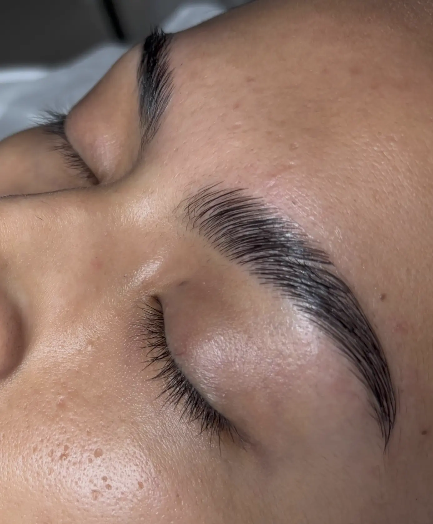 brow tint and shape near me